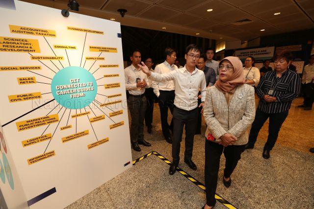 Taken at: The National Trades Union Congress (NTUC) Youth Career Network Exchange (Lit Xchange) organised by Young NTUC, in support of SkillsFuture Festival 2018 at Suntec Singapore Convention & Exhibition Centre  Pictured: Guest-of-Honour President Halimah Yacob, Minister in the Prime Minister's Office and Secretary-General of NTUC Ng Chee Meng, Chief Executive of SkillsFuture Singapore (SSG) Ng Cher Pong and Assistant Secretary-General of NTUC and Member of Parliament for Tampines GRC Desmond Choo