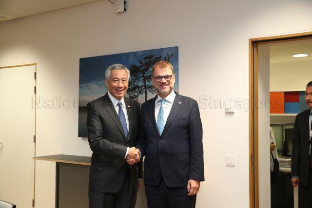 Taken at: Bilat with the Prime Minister of Finland Juha Sipila at the Europa Building during Prime Minister Lee Hsien Loong’s official visit to Brussels in Belgium from 18 to 19 October for the 12th Asia-Europe Meeting  Pictured: Prime Minister Lee Hsien Loong, Minister for Foreign Affairs Dr Vivian Balakrishnan (partially hidden) and Prime Minister of Finland Juha Sipila