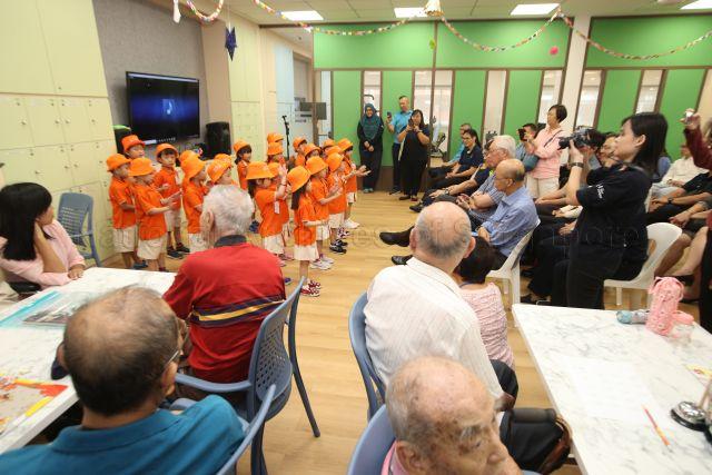 Taken at: Official opening of St. Luke's ElderCare (SLEC) Marine Parade Centre at Blk 86 Marine Parade Central &nbsp;Pictured: Emeritus Senior Minister Goh Chok Tong, Chairman of SLEC Timothy Teo and CEO of SLEC Dr Kenny Tan (partially hidden)