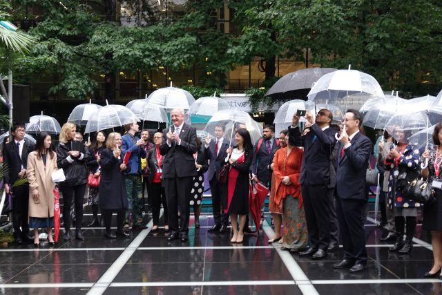 Taken at: Launch of the "Singapore: Where Explorers Meet" showcase in commemoration of the Singapore Bicentennial by Senior Minister and Coordinating Minister for Social Policies Tharman Shanmugaratnam and Lord Mayor of London Peter Estlin at Broadgate during Senior Minister Tharman's visit to London, United Kingdom Pictured: Senior Minister and Coordinating Minister for Social Policies Tharman Shanmugaratnam, Lord Mayor of London Peter Estlin, Senior Parliamentary Secretary for Foreign Affairs and Trade and Industry Dr Tan Wu Meng and Singapore's High Commissioner to the United Kingdom Foo Chi Hsia