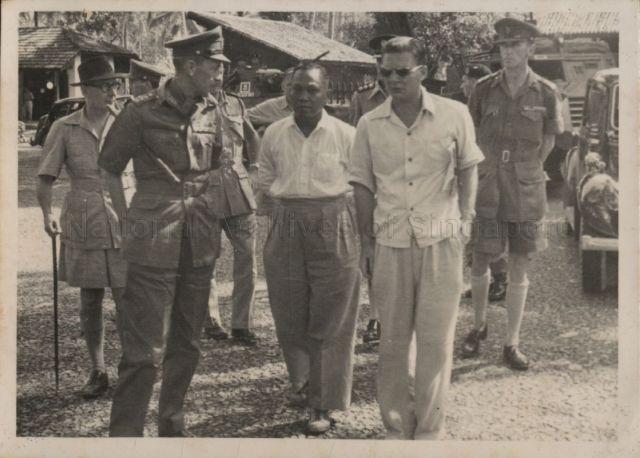 General Sir Gerald Templer toured south Selangor and spoke to Kampong villagers. At Kampong Semenyih in Ulu Langat District.