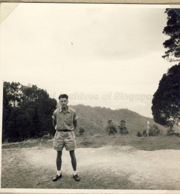RAF men at RAF Leave Centre, Tanjong Bungah Penang. The WRAF personnel were housed in the main building, and the airmen in the hutted billets.
