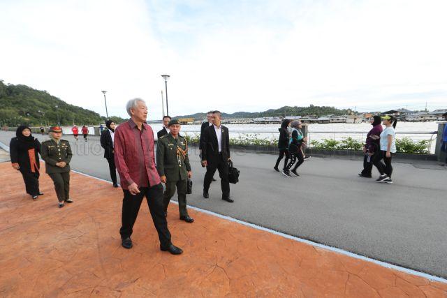 Taken at: Drive on Sultan Haji Omar Ali Saifuddien Bridge during SM Teo Chee Hean’s 3-day official visit to Brunei  Pictured: Senior Minister Teo Chee Hean