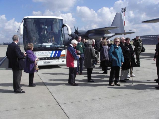 Photograph of Royal Air Force Seletar Association (RAFSA) members touring the RAF Mildenhall, U.K.