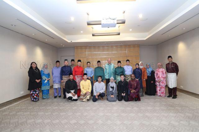 Muis Members Taken at: Minister's Hari Raya Get-Together Dinner 2022 at